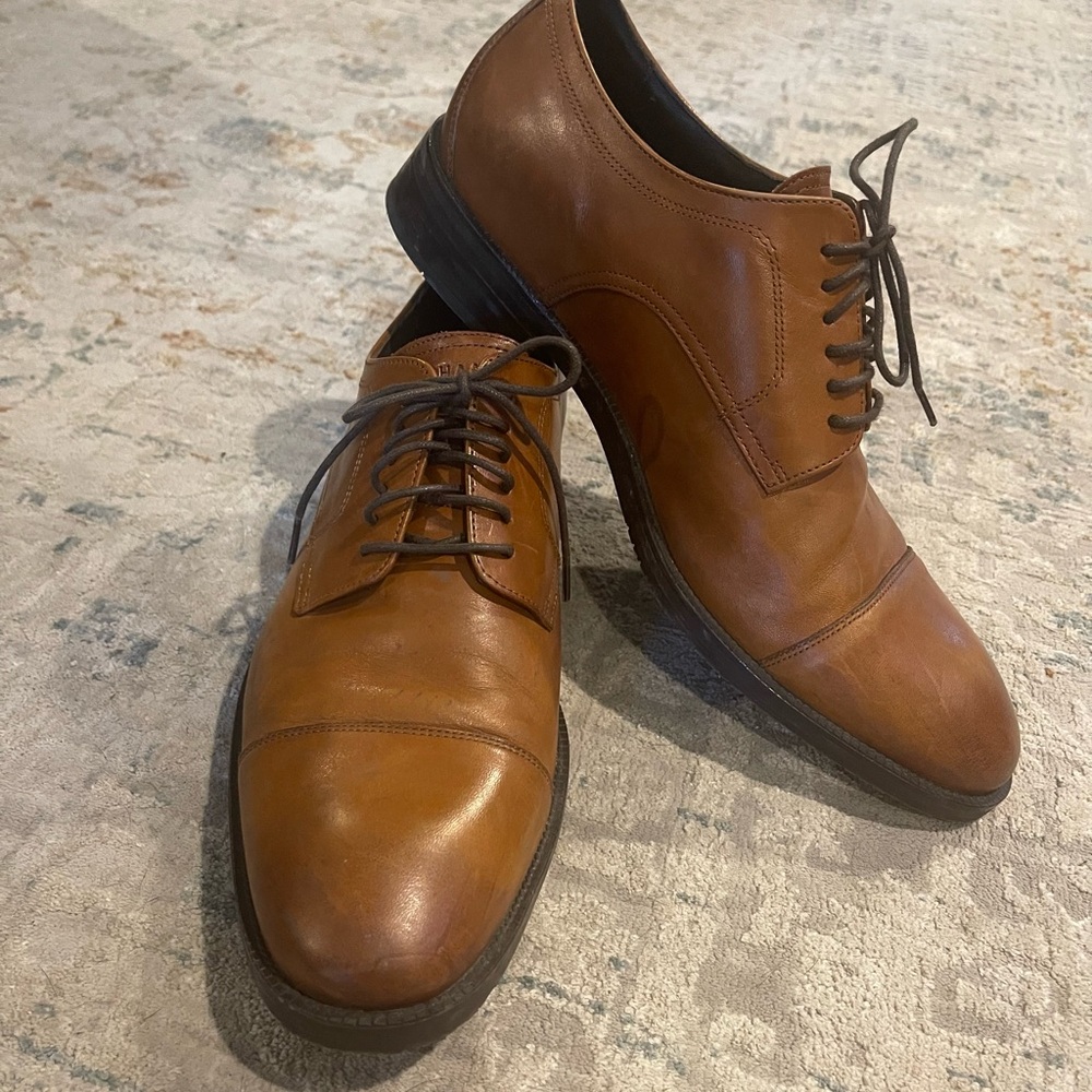 Men Modern Essentials Cap Oxford Shoes with Box